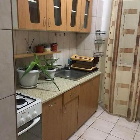 פיטסטי Apartament Confortabil מראה חיצוני תמונה