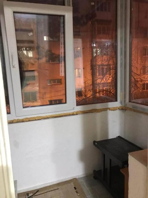 פיטסטי Apartament Confortabil מראה חיצוני תמונה