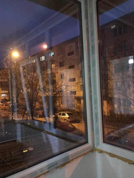 פיטסטי Apartament Confortabil מראה חיצוני תמונה